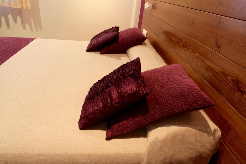 Hotel Mas Prades Deltebre Room photo