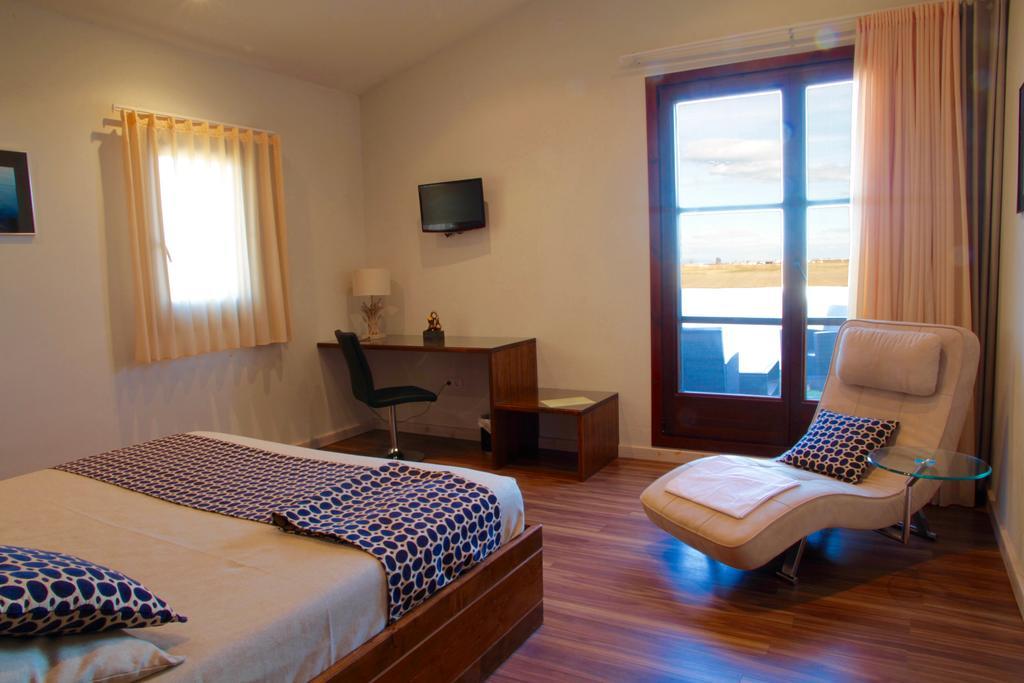Hotel Mas Prades Deltebre Room photo